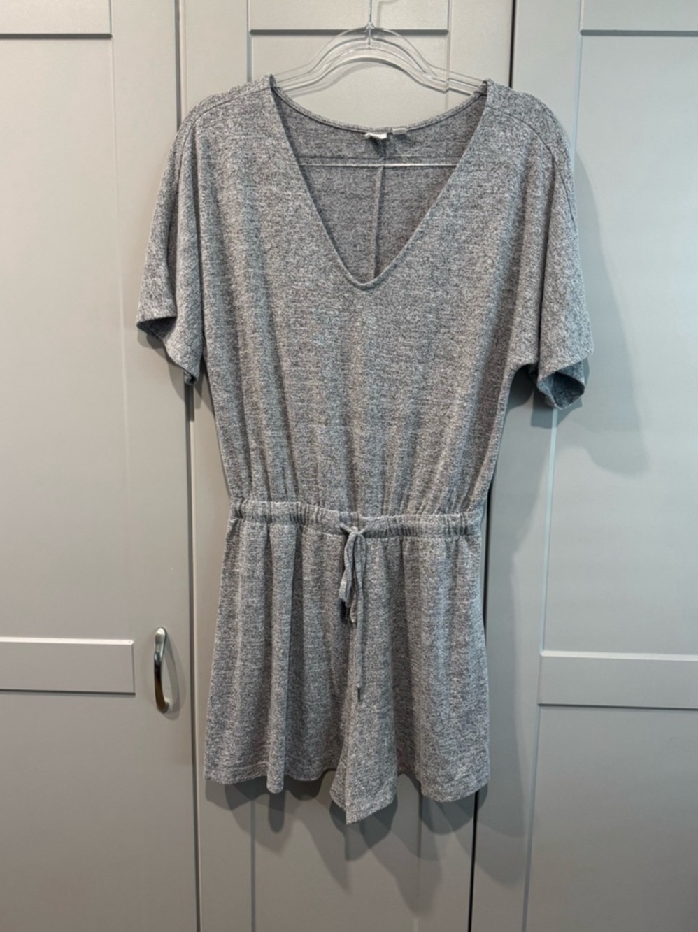 Gap Gray Romper Size Small Like New